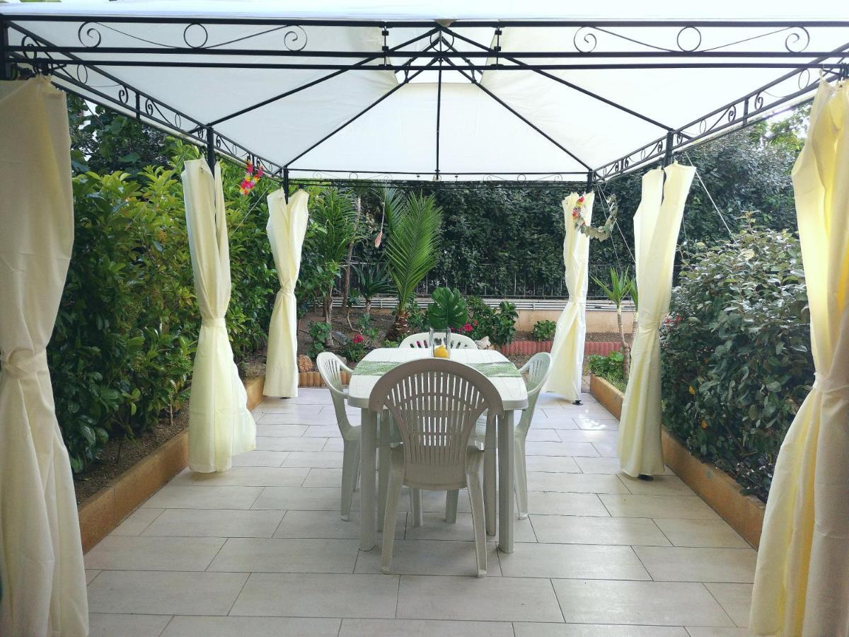 ValeValeHome - fully equipped kitchen, reserved parking, big garden Olbia Eksteriør bilde
